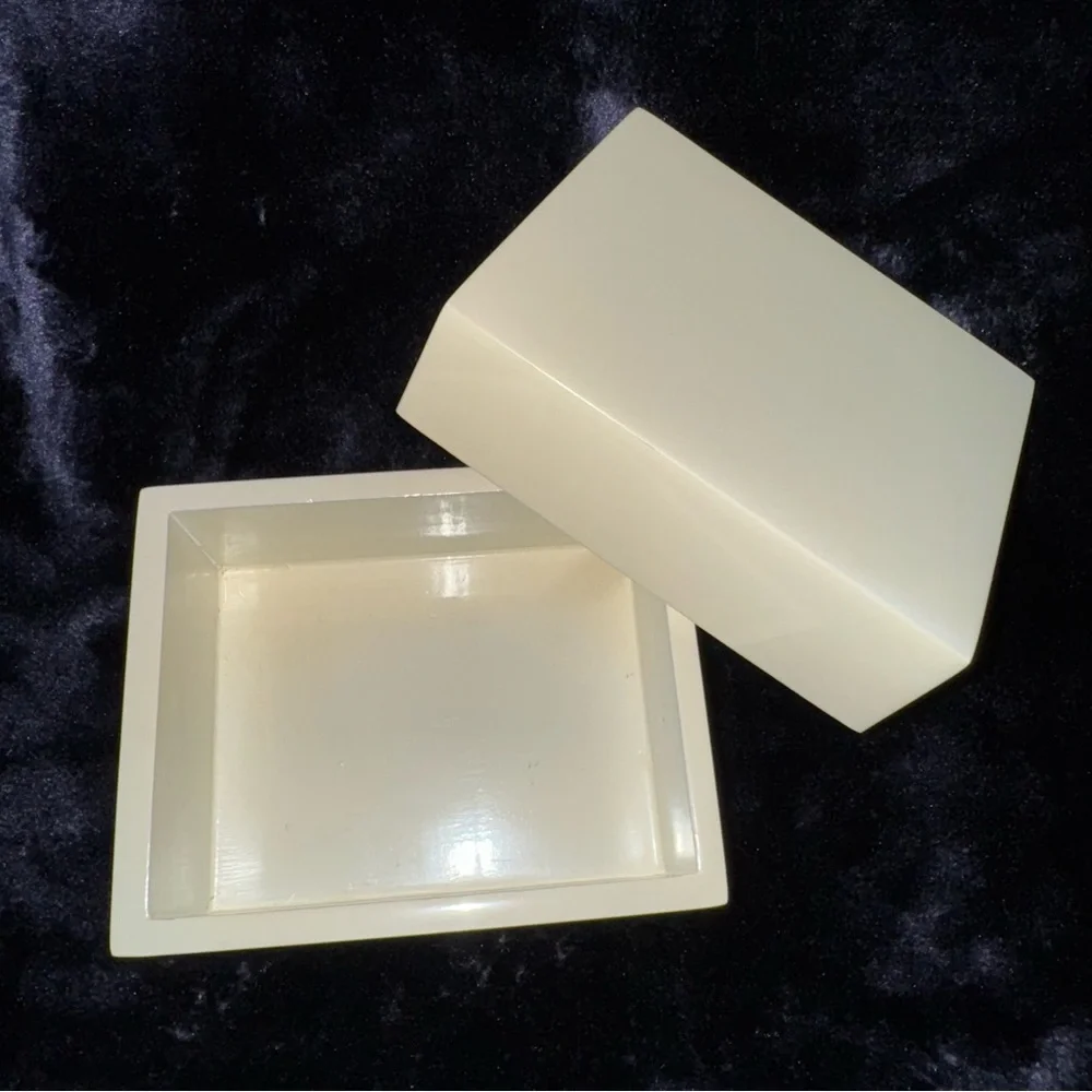 JONATHAN ADLER Vintage Lacquer Stash Box, Small, GORGEOUS